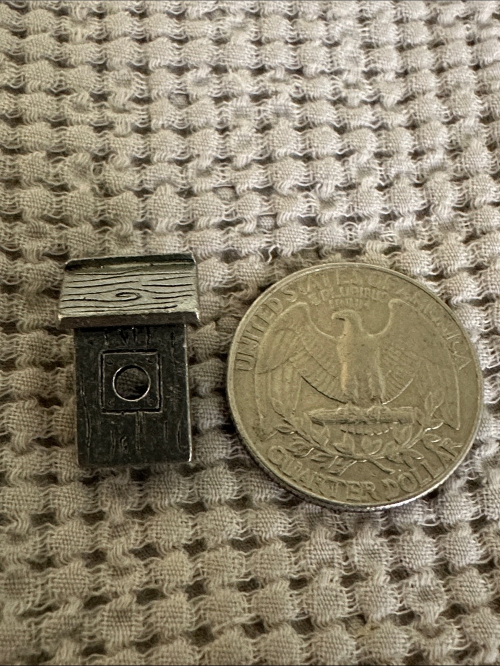 Birdhouse Pin - Picture 3 of 3